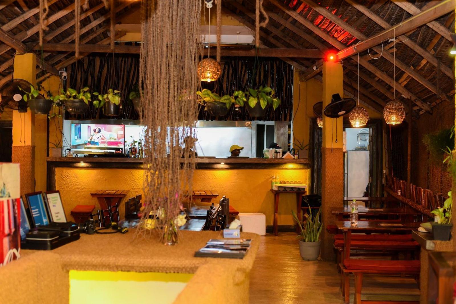 Coconut Style Restaurant & Milinda Guest Hotell Unawatuna Exteriör bild